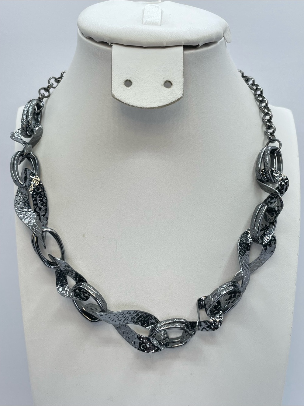 Gunmetal Tone Chunky Link Statement Necklace Modern Bold Chic